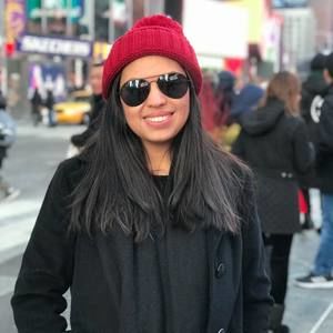 Meet your Posher, Queila